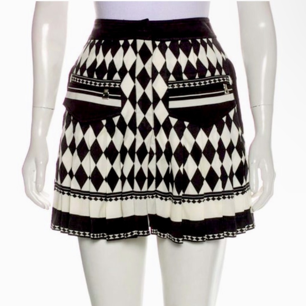 BALMAIN Mini Skirt 🖤🤍